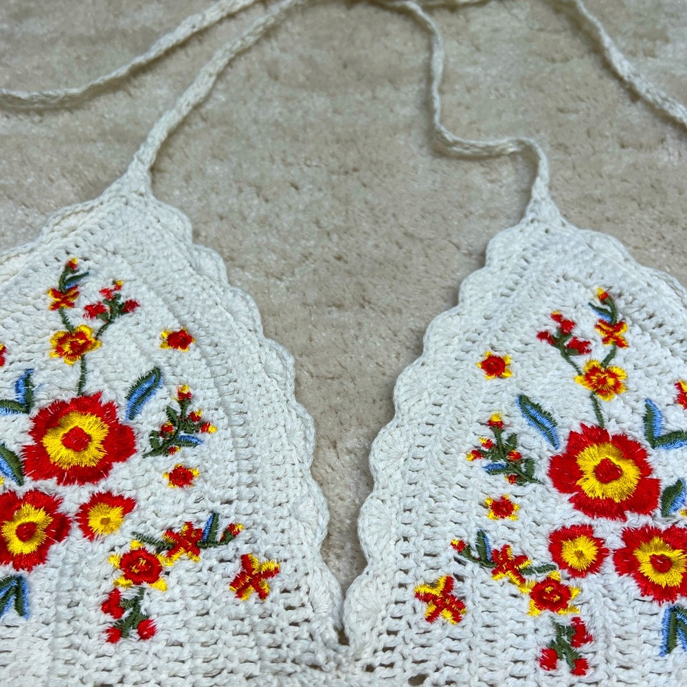 3/$20 Bundle! Crochet Crop Top - Picture 2 of 5